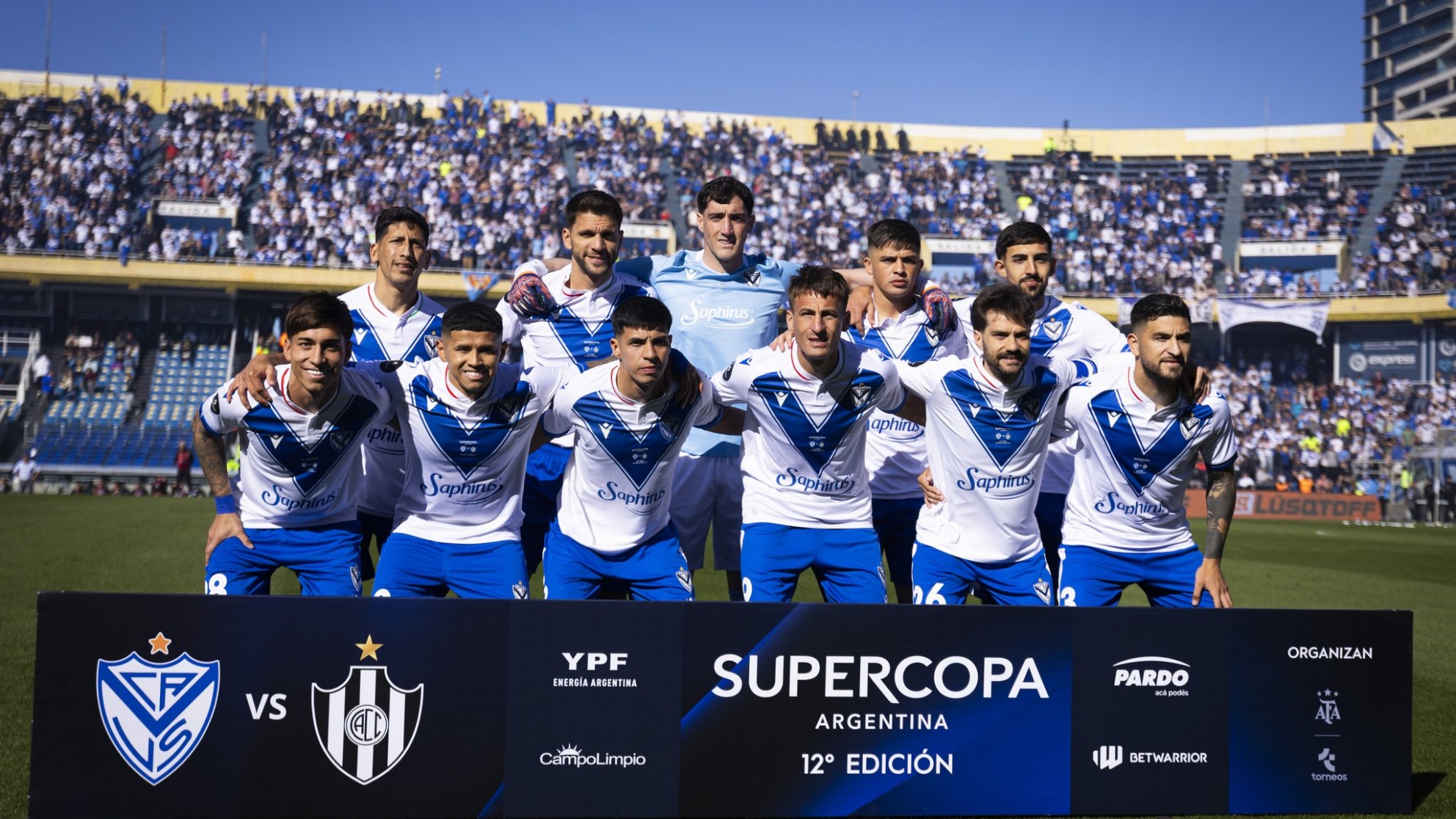 Vélez ganó la Supercopa Argentina y sumó su segundo título en el año